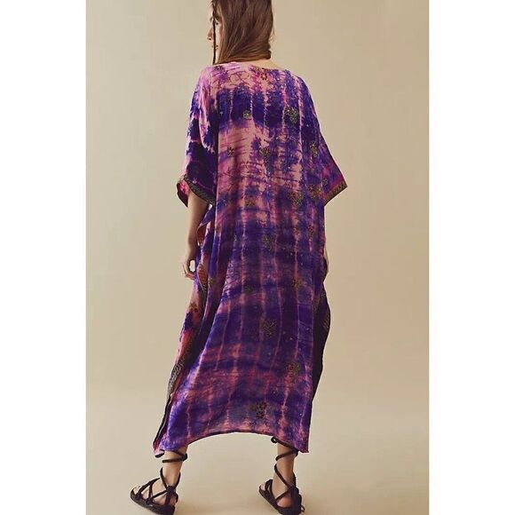 NWT FREE PEOPLE X SUN CHILD ONE SIZE LONG CAFTAN 100% SILK EMBROIDERED - Picture 2 of 4